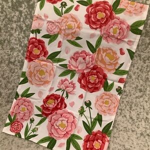 Peonies Floral Designer Kitchen Towel by Stonewall Kitchen NWT Cotton
